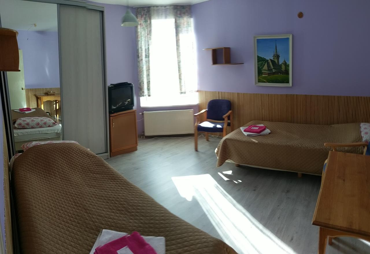 Guest House Uzhgorod Zewnętrze zdjęcie