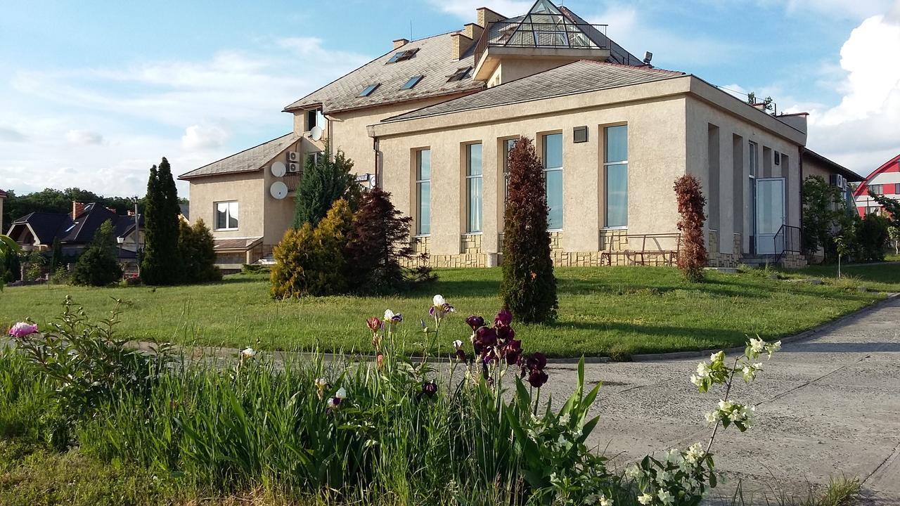 Guest House Uzhgorod Zewnętrze zdjęcie