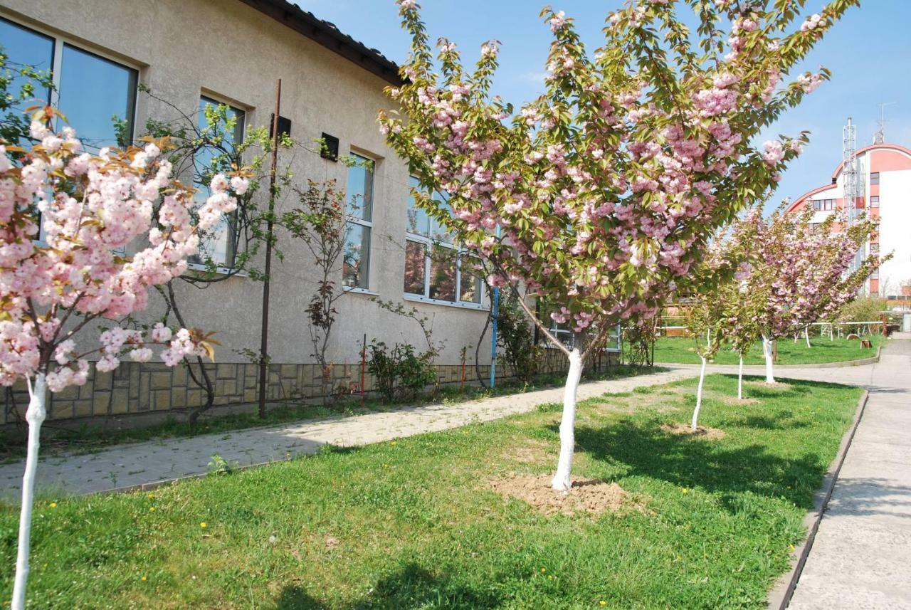 Guest House Uzhgorod Zewnętrze zdjęcie