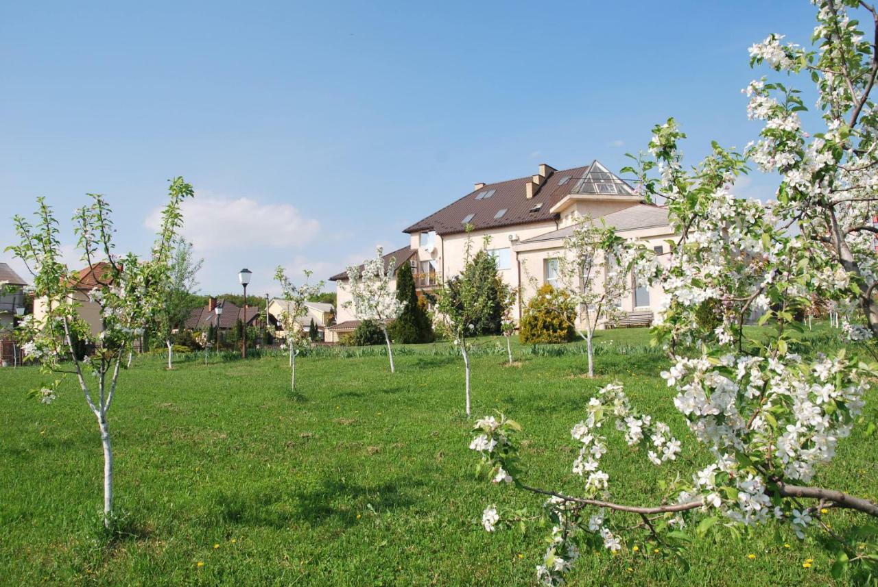 Guest House Uzhgorod Zewnętrze zdjęcie