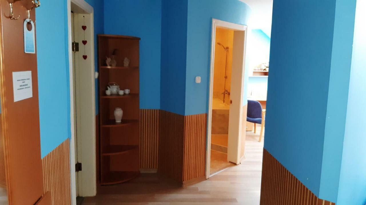 Guest House Uzhgorod Zewnętrze zdjęcie